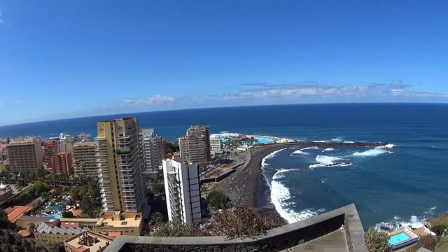 Второй день в Пуэрто-де-ля-круз | Прогулка до пляжа смотреть онлайн