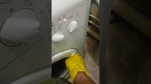 индезит стиральная машина набирает воду но не стирает