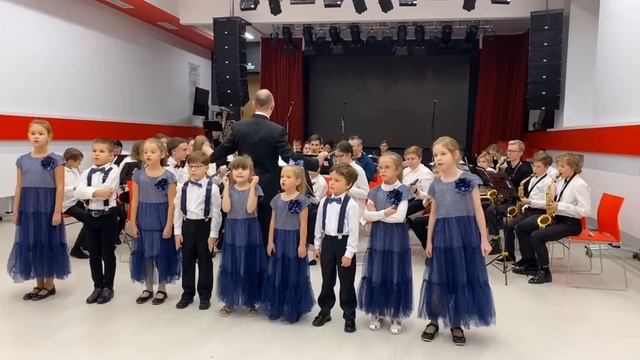 "ГОЛУБОЙ ВАГОН" Из м/ф «Старуха Шапокляк» Муз. В. Шаинского Сл. Э. Успенского смотреть онлайн