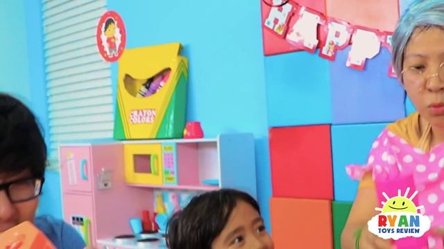 Ryan Pretend Play School Last Day Learning and Test Day!!!! смотреть онлайн