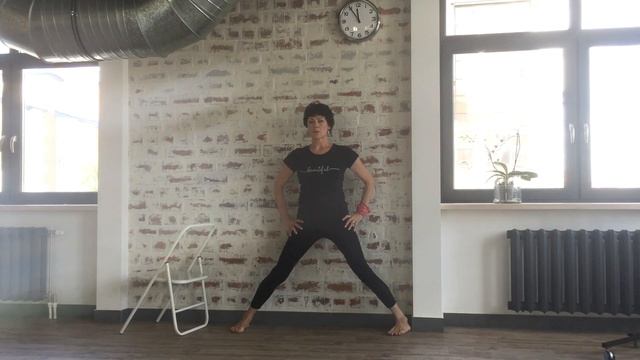 Уттхита триконасана смотреть онлайн