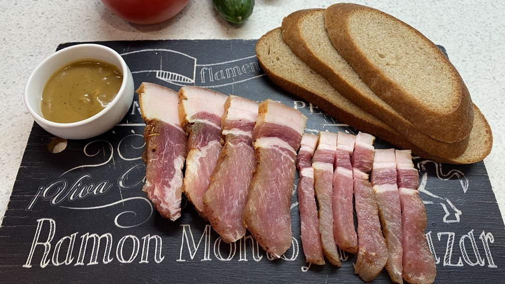 Солёная грудинка с розмарином. Это очень вкусно! смотреть онлайн