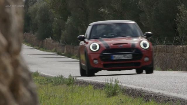 History of the MINI CLASSIC & COOPER - Evolution documentary смотреть онлайн