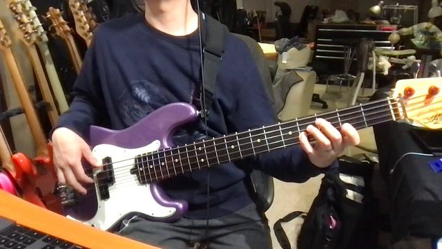 Thomastik Infeld (TI) / La Bella Flatwound Bass String Shootout pt2 смотреть онлайн