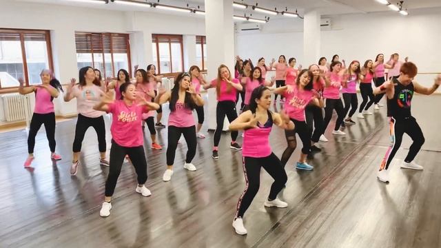 Commando Rompelo Remix ( Reggaeton)- Zumba / Dance Workout / Fitness Dance смотреть онлайн