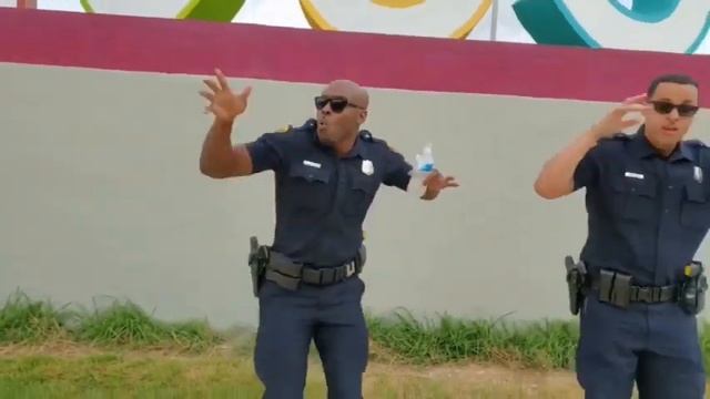 Blanco Brown - Git Up (Viral Videos) VDJ MIKEYMIKE смотреть онлайн