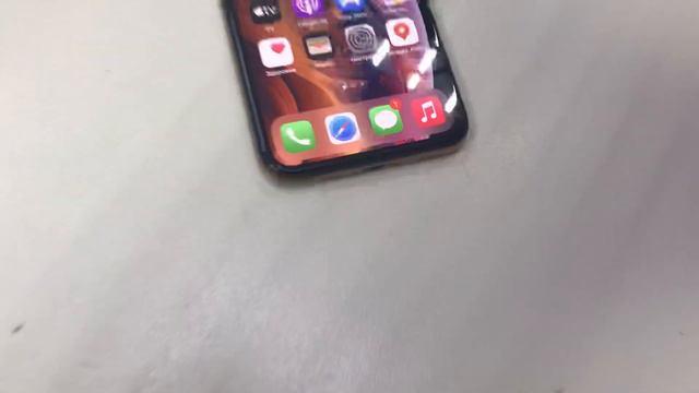 iPhone XS 256 (19900) смотреть онлайн