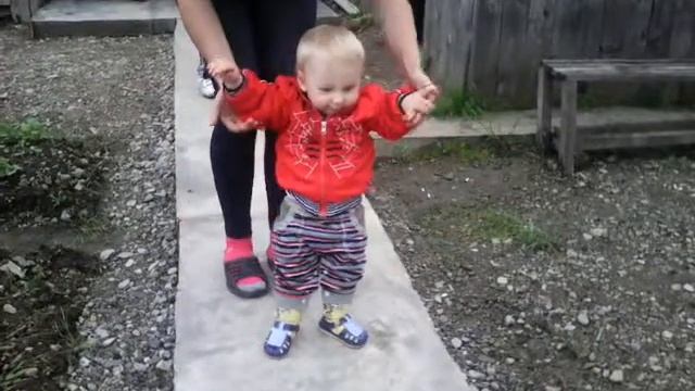 Первая ходьба человека смотреть онлайн