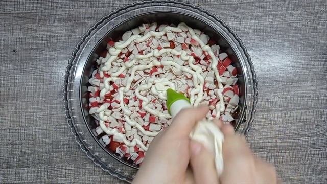 НОВЫЙ САЛАТ ИЗ КРАБОВЫХ ПАЛОЧЕК! ЭТО ПРОСТО БОМБА (без риса, капусты и кукурузы) смотреть онлайн