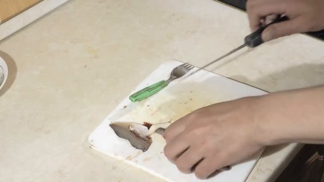 Как сделать филе из мелкого окуня. смотреть онлайн