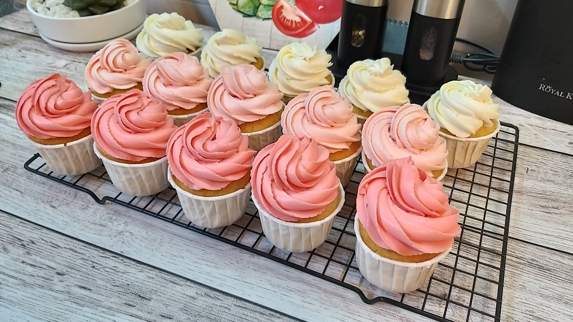 Классические Ванильные КАПКЕЙКИ Самый простой ЛЮБИМЫЙ Пошаговый рецепт смотреть онлайн