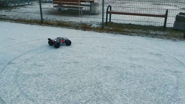 Зимний заезд на Zombie смотреть онлайн