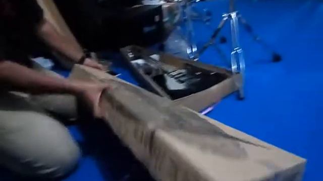 Unboxing Guitar IBANEZ смотреть онлайн