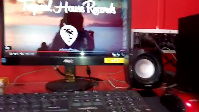 Fenda Audio Model F203G multimedia speaker sound test ( Bass Test) смотреть онлайн