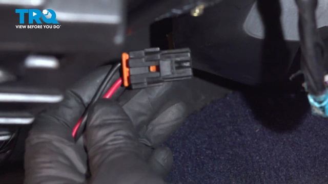 How to Replace Blower Motor Resistor 1999-2006 Chevrolet Silverado 1500 смотреть онлайн
