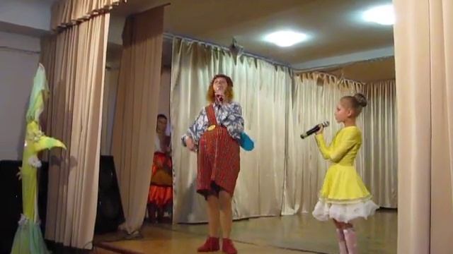 Выступление Карлсона и Светика, ансамбль народного танца "Сяйво" смотреть онлайн