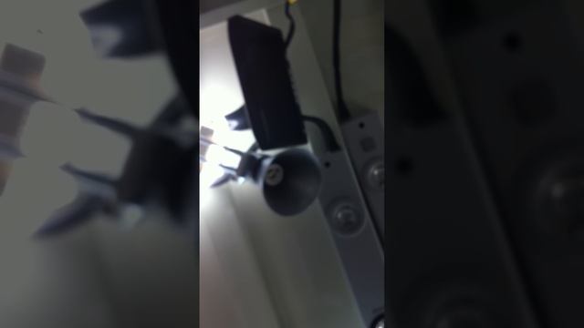 Заводской брак Beats by Dr.Dre Executive смотреть онлайн