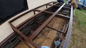 Крыльцо на винтовых сваях с навесом