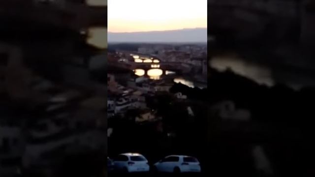 Река Арно и Флоренция с площади Микеланджело смотреть онлайн