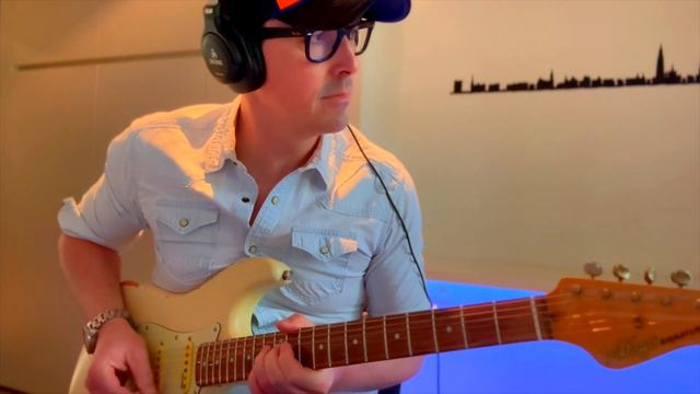 Tunnel of love - Guitar solo - Dire Straits смотреть онлайн