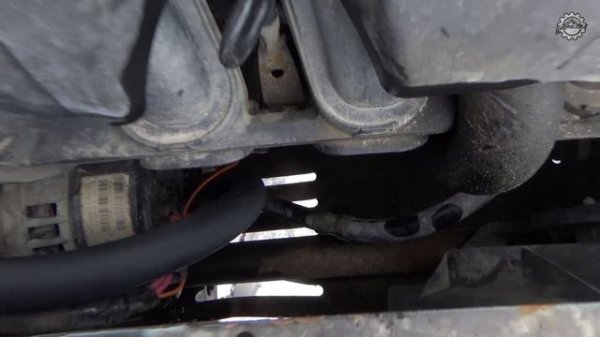 Меняю шланг низкого давления ГУР на ПРИОРЕ
