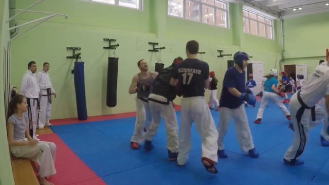 Воскресная тренировка 2х кратного Чемпиона Мира по тхэквон-до ИТФ Шаманина А.В смотреть онлайн