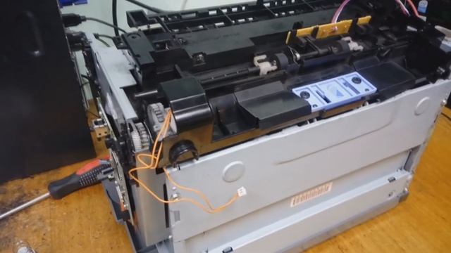 Принтер Canon LBP 2900 ужасно скрипит во время печати. (и чем не надо смазывать печку) смотреть онлайн