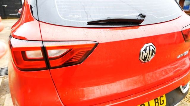 Is it worth putting LED reversing lights in the MG ZS EV? смотреть онлайн