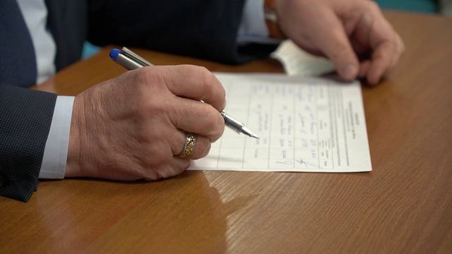 Борис Хохряков поддержал самовыдвижение Владимира Путина.