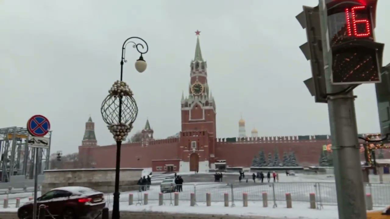 Каток ГУМа на Красной площади - Москва .