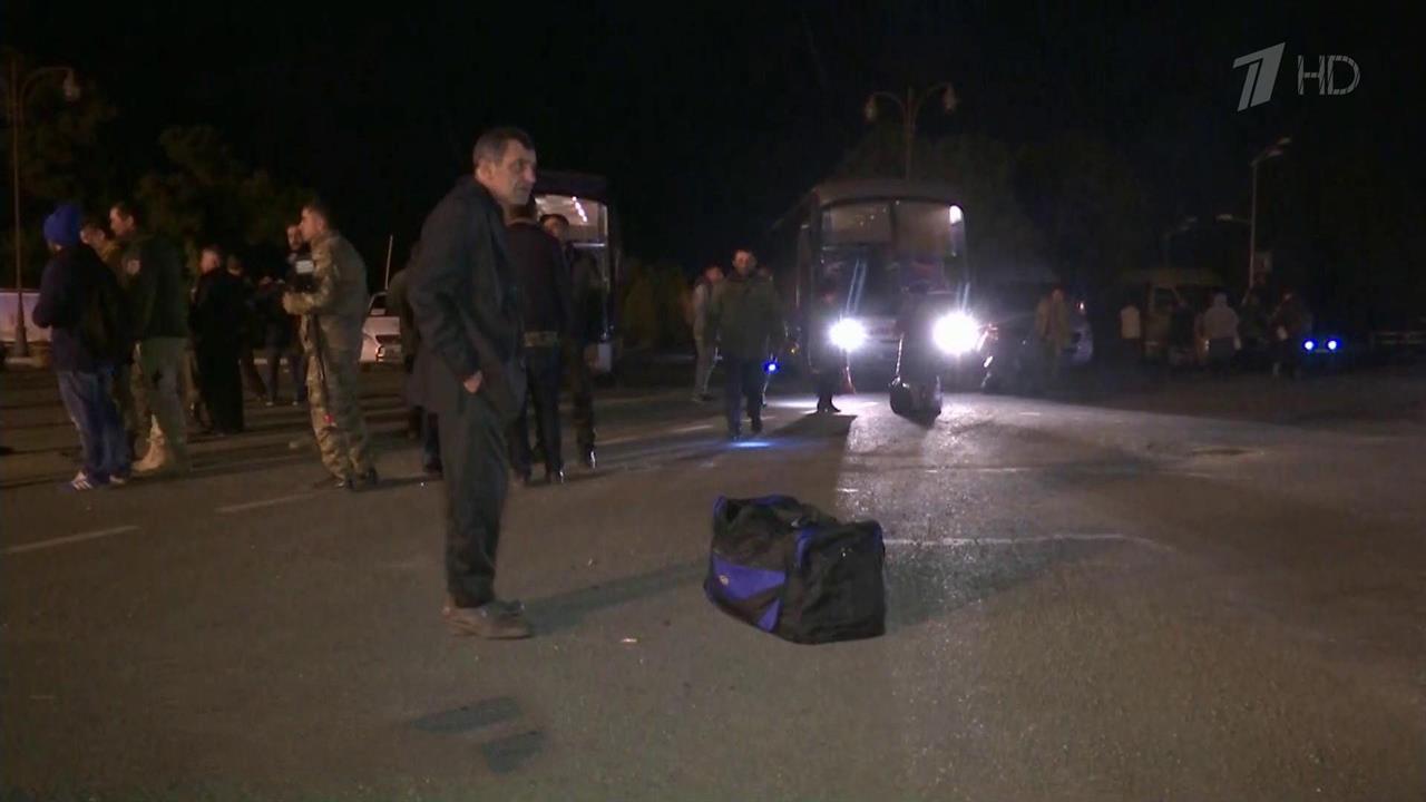 В Нагорный Карабах стали возвращаться беженцы смотреть онлайн