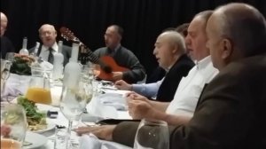 Русскую песню поют грузины. Это СУПЕР