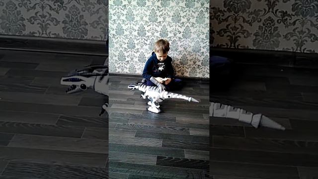 Робот Динозавр смотреть онлайн