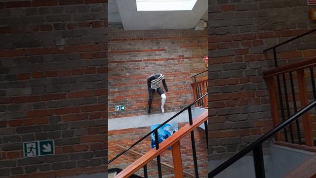 Painting, sailor, double bass смотреть онлайн