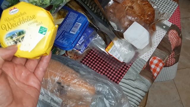 Закупка продуктов на праздничный стол смотреть онлайн