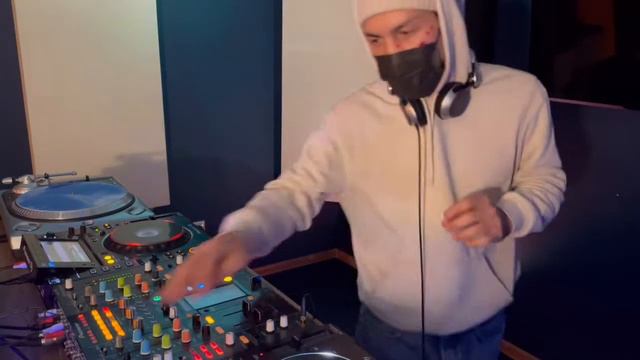 Эксперименты с Drum’n’Bass смотреть онлайн