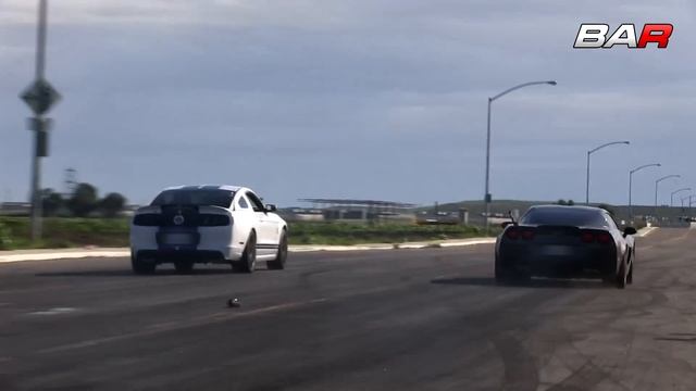 2014 GT500 vs C6 Z06 смотреть онлайн