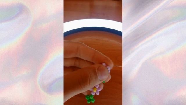 туториал на колечко ромашка из бисера ✨ смотреть онлайн