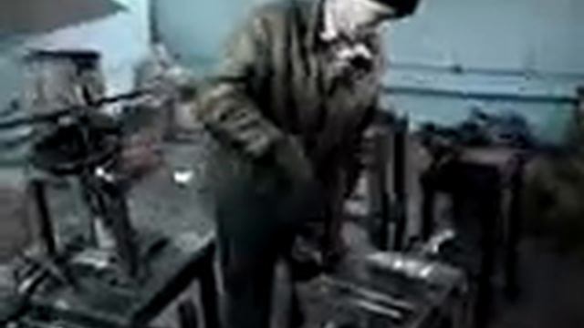 Чудесное превращение жидкого алюминия в нужные детали! смотреть онлайн