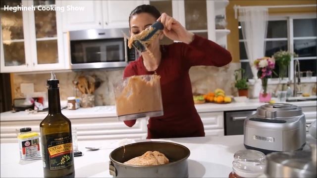 Tacats Kololak in a Pan - Armenian Cuisine - Heghineh Cooking Show смотреть онлайн