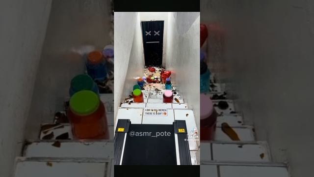 бутылки по лестнице бью смотреть онлайн