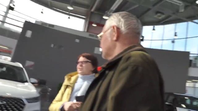 ЖЁСТКИЙ ОБМАН в АВТОСАЛОНЕ полиция, ОБЭП ОЭБиПК и закрытие салона смотреть онлайн