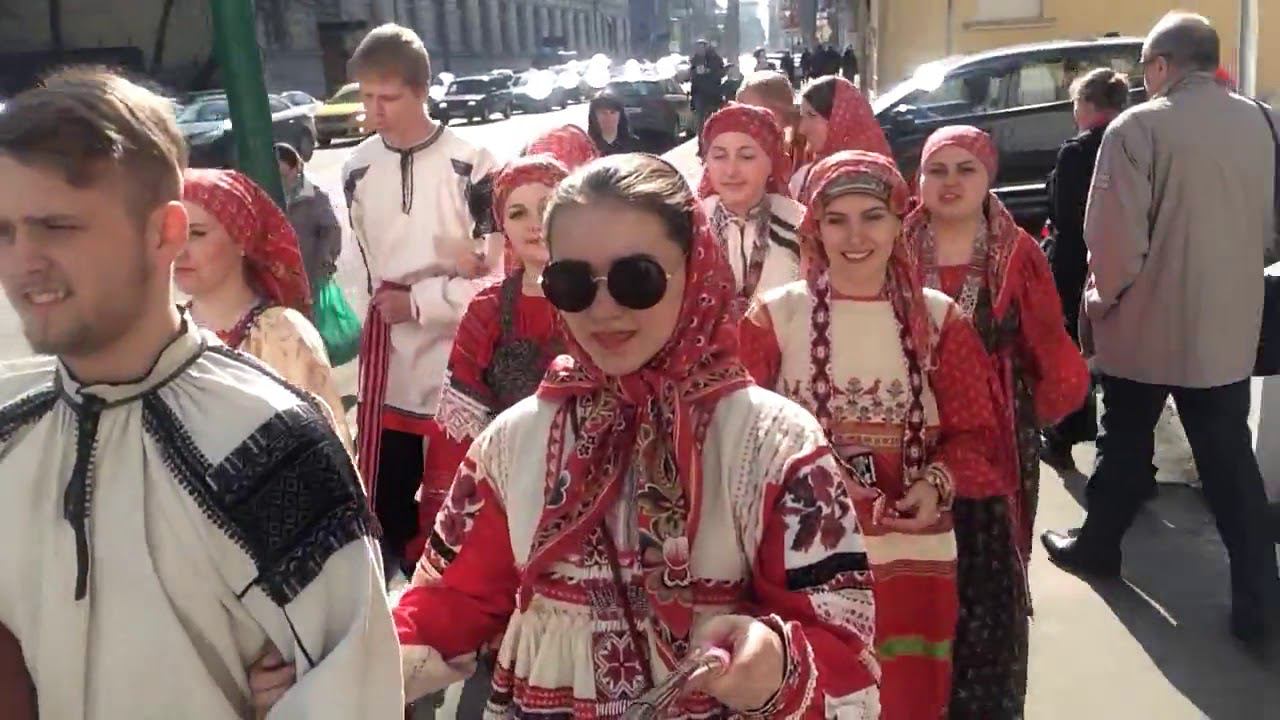 Прогулка по улице с частушками "✨" смотреть онлайн