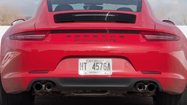 Old vs New : 2005 Porsche 911 Carrera S vs 2015 Porsche 911 Carrera GTS смотреть онлайн