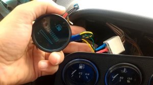 Цифровой указатель уровня топлива HRDZ