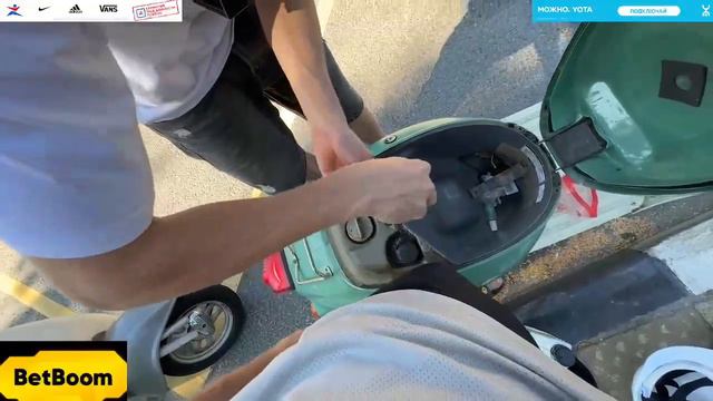 ХАЗЯЕВА ЕДУТ НА МОРЕ НА МАТАРОЛИРИ🛵 смотреть онлайн