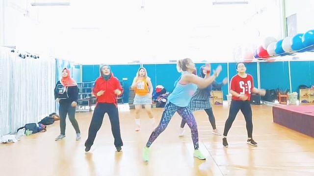 #zumba #warmup #zin89 ONE MORE TIME - Citrix | Zumba ZIN 89 | Warm Up смотреть онлайн