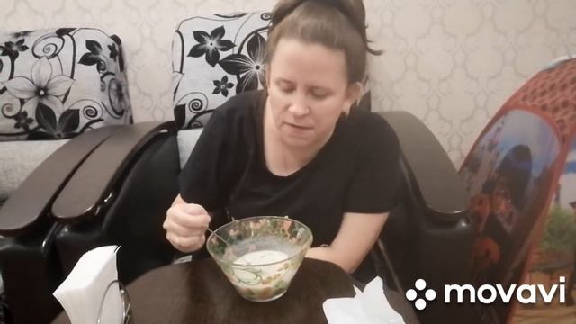 МУКБАНГ Рассольник +сметана смотреть онлайн