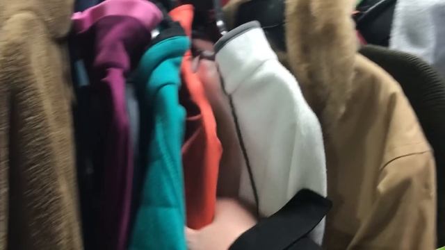 ? В АМЕРИКЕ РАЛЬФ ЛАУРЕН ПОД ЗАМКОМ?СЕКОНДХЕНД КАК СПИСЫВАЮТ НАЛОГИ? LACOSTE, HELLY HENSEN смотреть онлайн