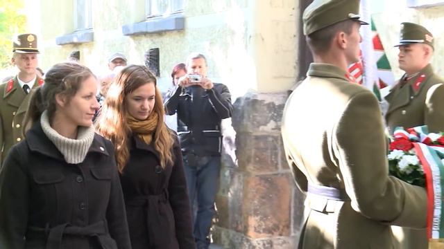 Az aradi tizenháromra emlékezett az Újbudai Jobbik смотреть онлайн
